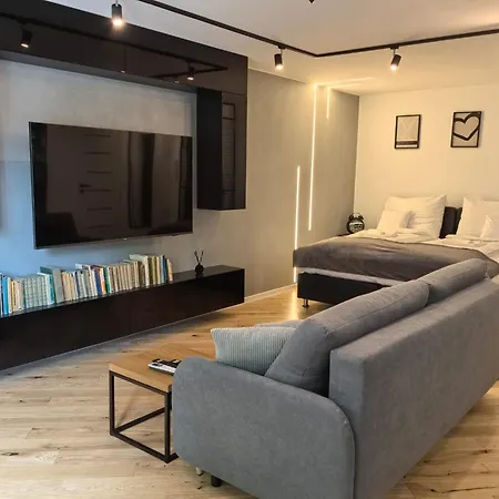 Loft Kwadrat Jerozolimskie Апартаменты *